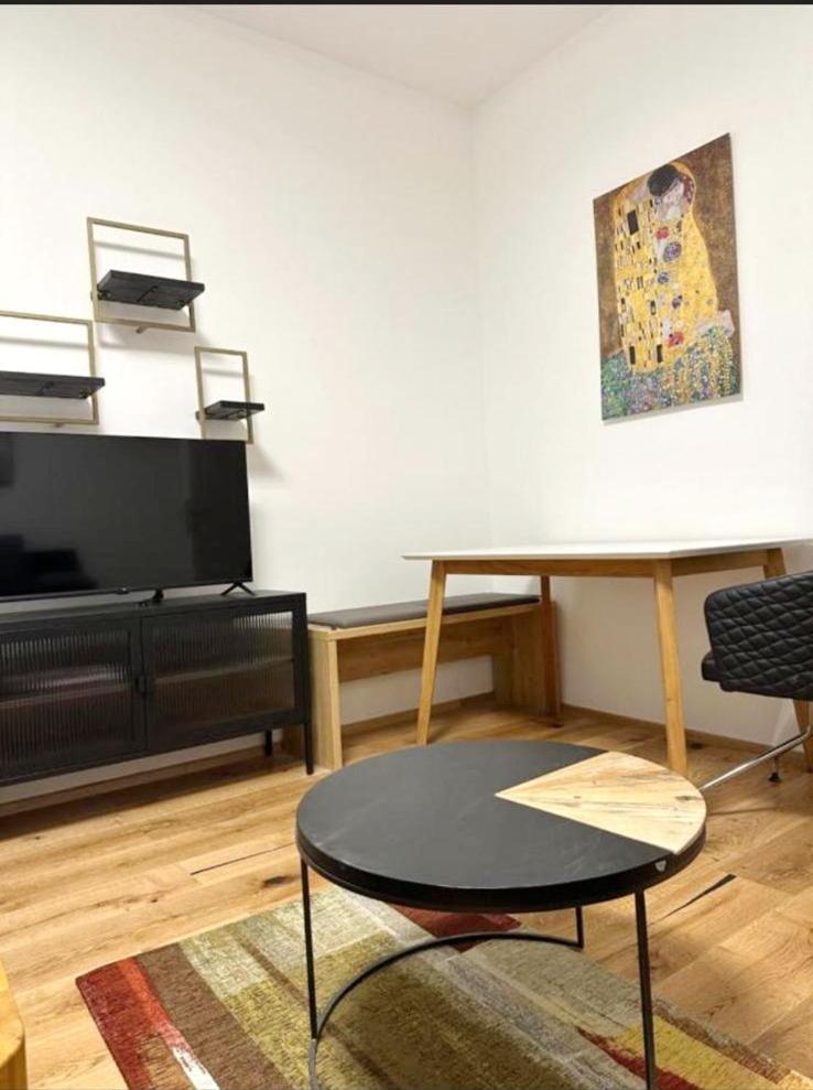 Cozy Studio In Ottakiring Area Vienna Exterior photo